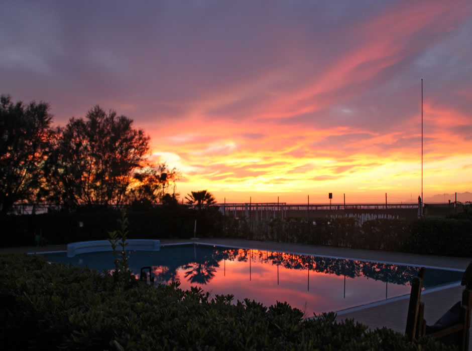 Sunset from the pool of Bagno Lido